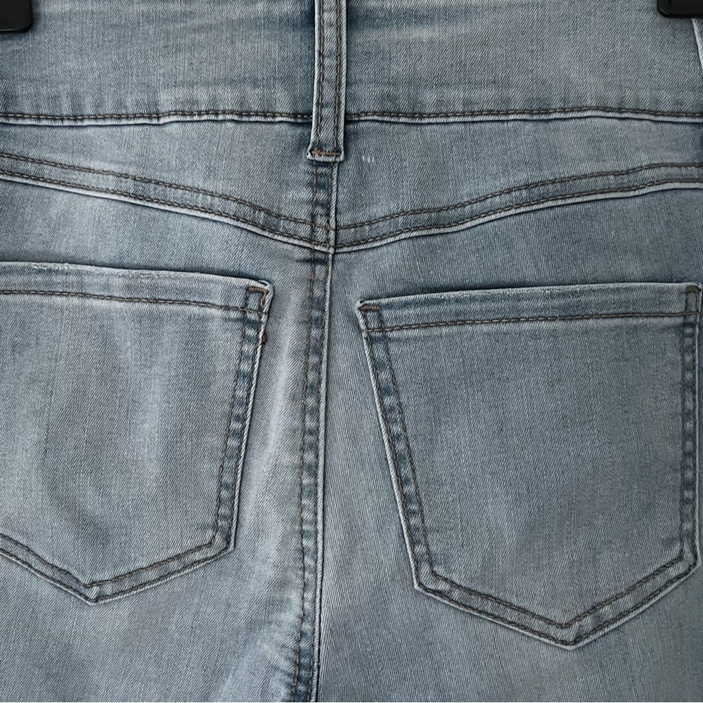 Sincerely Jules- Light Blue Flare Jeans (sz 0) NWT - Picture 6 of 7